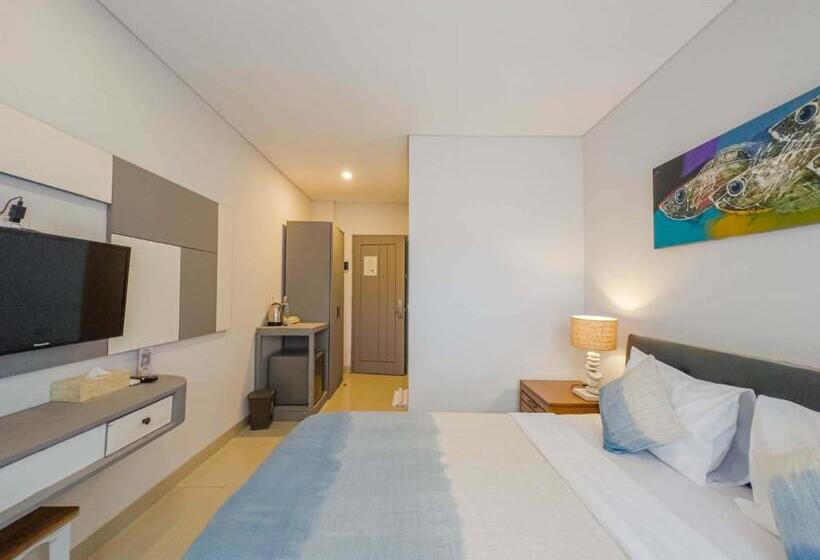 חדר סטנדרט עם מרפסת, Hola Seminyak