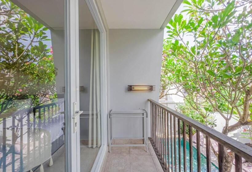 חדר סטנדרט עם מרפסת, Hola Seminyak