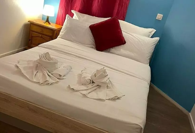 スーペリアールーム, Hôtel Le Saint Quentin