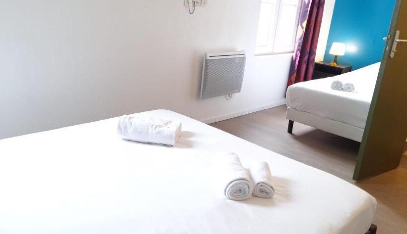 Номер Стандарт Трехместный, Hôtel Le Saint Quentin