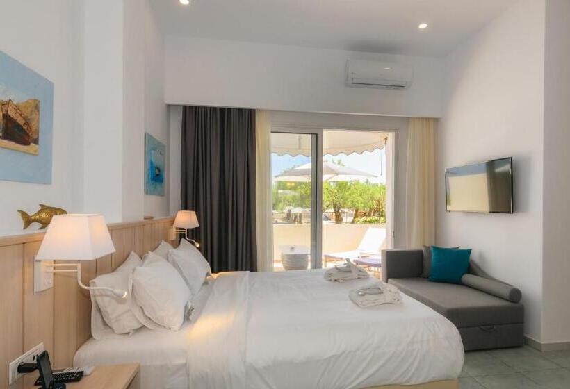 Полулюкс, Iakinthos Tsilivi Beach