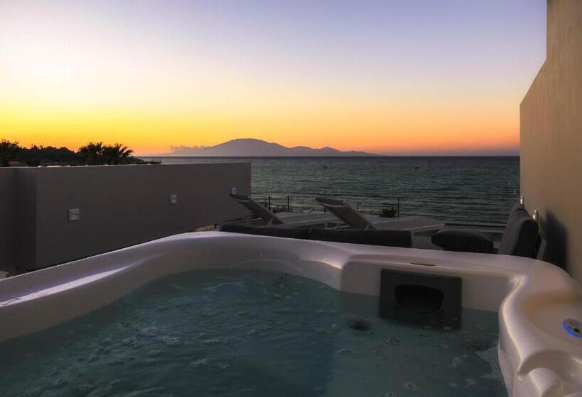 Люкс Повышенной Комфортности, Iakinthos Tsilivi Beach