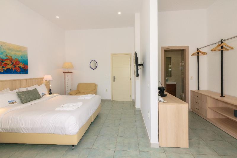 Полулюкс, Iakinthos Tsilivi Beach