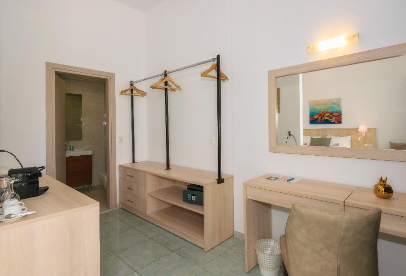 Полулюкс, Iakinthos Tsilivi Beach