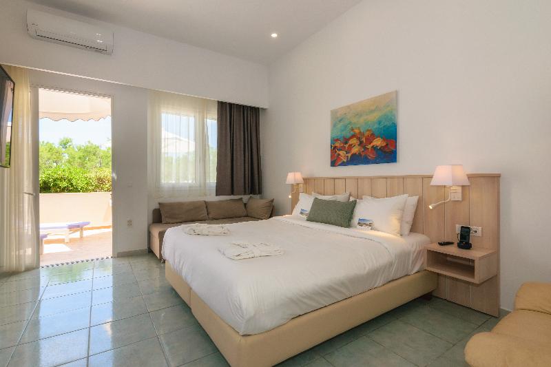 Полулюкс, Iakinthos Tsilivi Beach