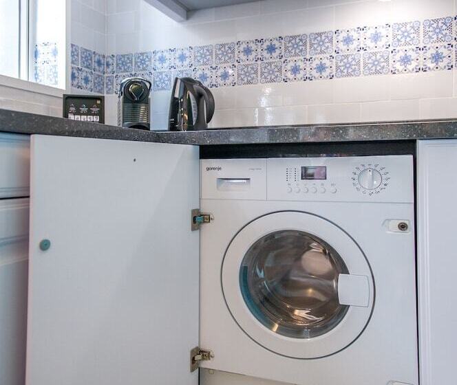 سوییت, Madera Hollywood