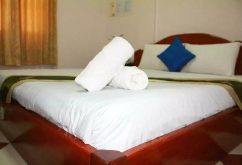 スタンダードルーム, Nawin Palace Guesthouse