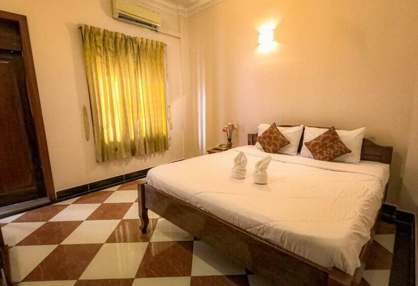 スタンダードルーム, Nawin Palace Guesthouse