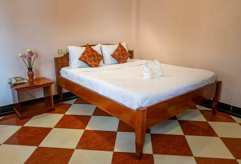 スタンダードルーム, Nawin Palace Guesthouse