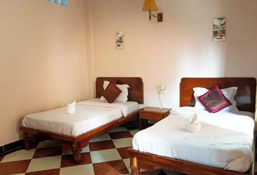 スタンダードルーム, Nawin Palace Guesthouse
