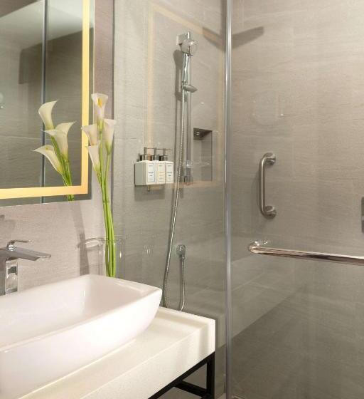 Quarto Superior, Park Inn By Radisson Clark