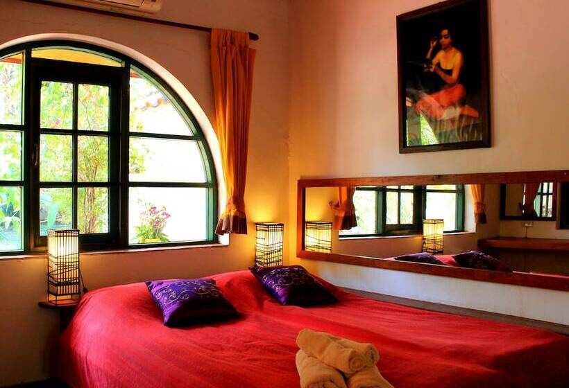 اتاق سوپریور, Secret Garden Chiang Mai