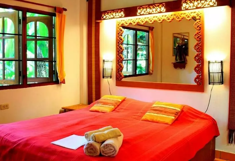 Deluxe-huone, Secret Garden Chiang Mai