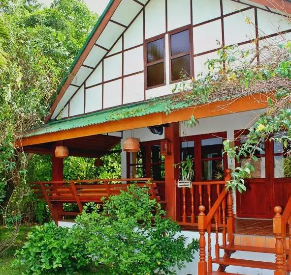 Perhehuone, Secret Garden Chiang Mai