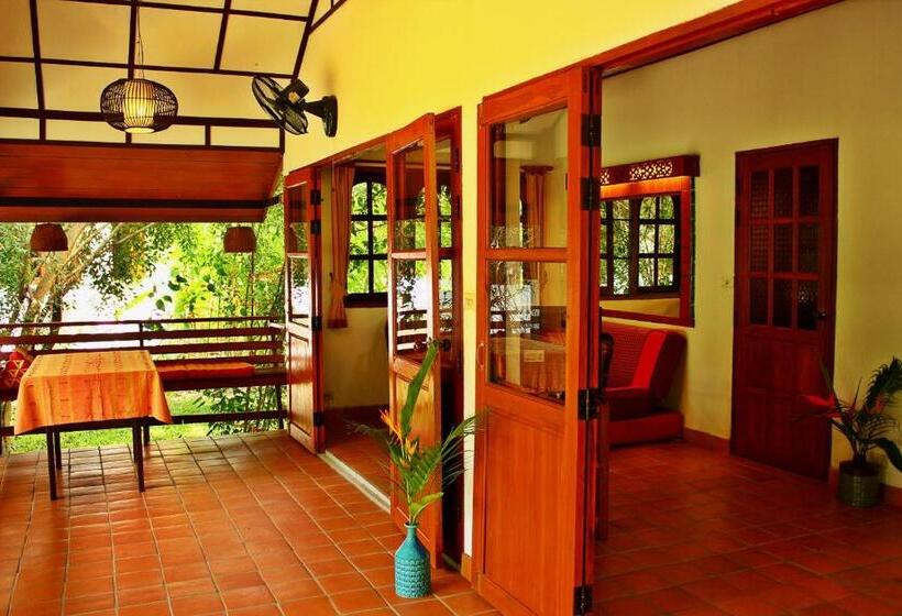 اتاق خانوادگی, Secret Garden Chiang Mai