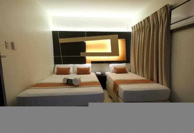 수피리어 트리플 룸, Southpole Central