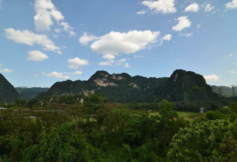 Номер Deluxe, Travelland