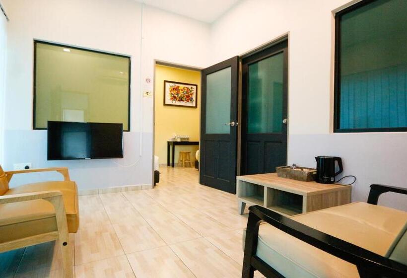 Family Suite, Travelland