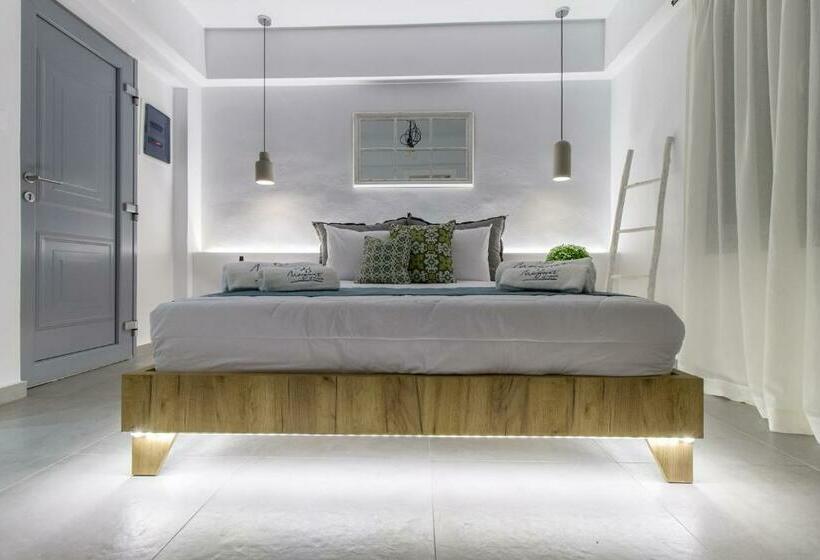 Standard Triple Room, Margaret Of Naxos