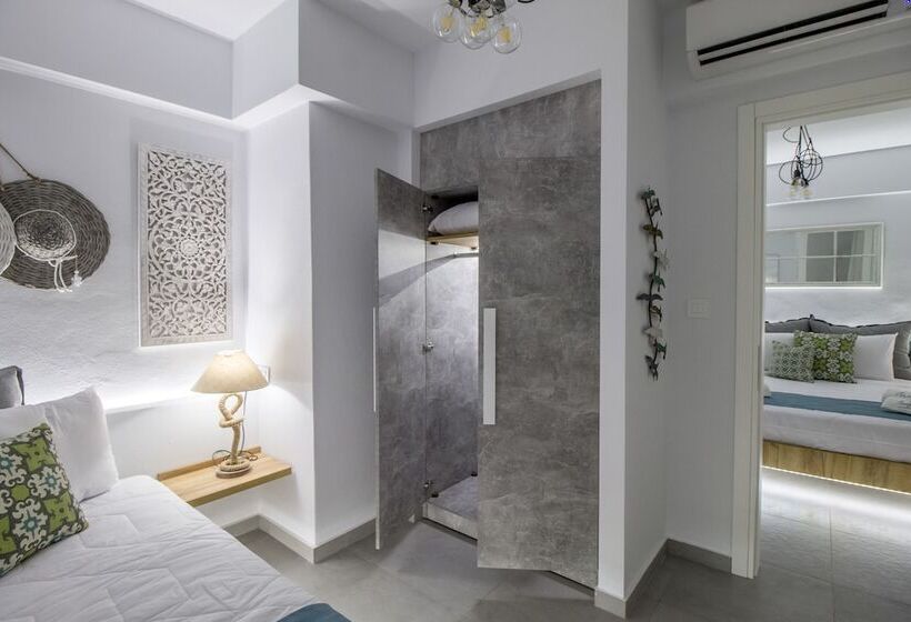 Standard Triple Room, Margaret Of Naxos