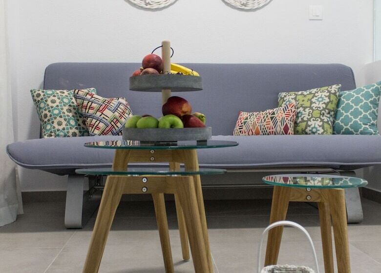 Junior Suite, Margaret Of Naxos