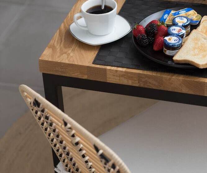 Suite with Hot Tub, Margaret Of Naxos