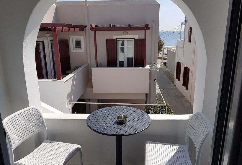 Junior Suite, Margaret Of Naxos