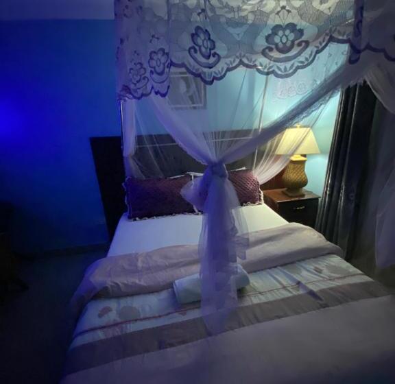 اتاق استاندارد یک نفره, Bliss Hotel Nansana