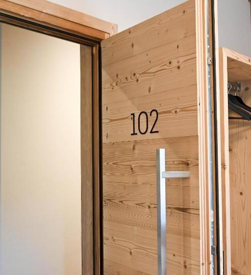 חדר סטנדרט עם מיטת קינג, Grey Castle Garnì&suite