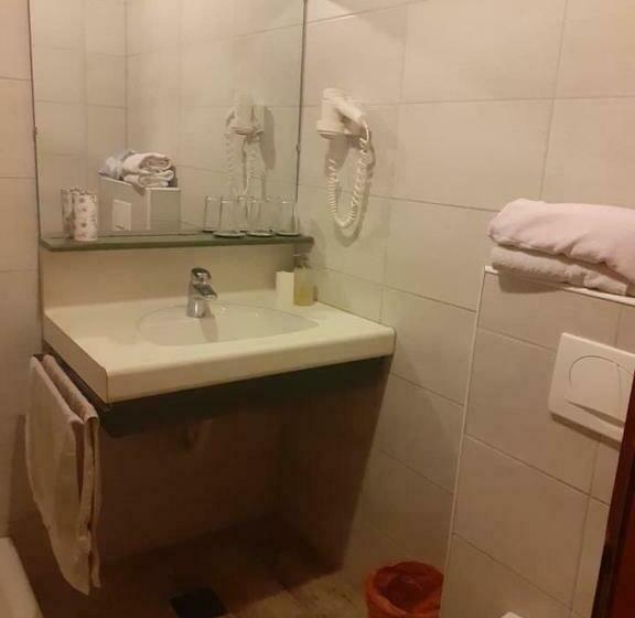 اتاق کلاسیک چهارنفره, Kupreška Bajka