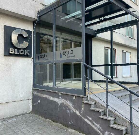 إستوديو قياسى, Pin Suites