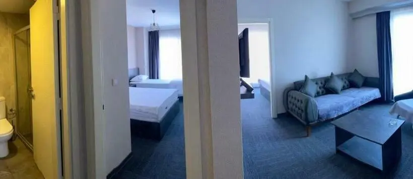 Perhehuone, Pin Suites