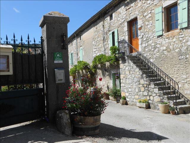 コンフォートトリプルルーム, La Dame Blanche