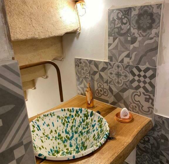 חדר קלאסי לשלושה, Masseria Li Vecchi