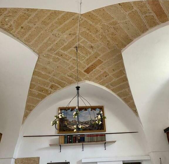 חדר קלאסי לשלושה, Masseria Li Vecchi