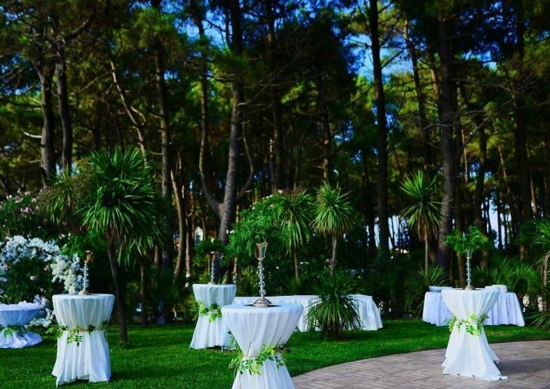 سوییت سوپریور با چشم‌انداز دریا, Andamati Beach Resort