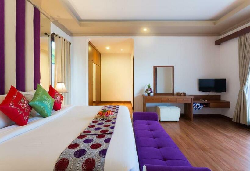 חדר דחוקס עם מיטת קינג, Villa Sabasanti Gianyar