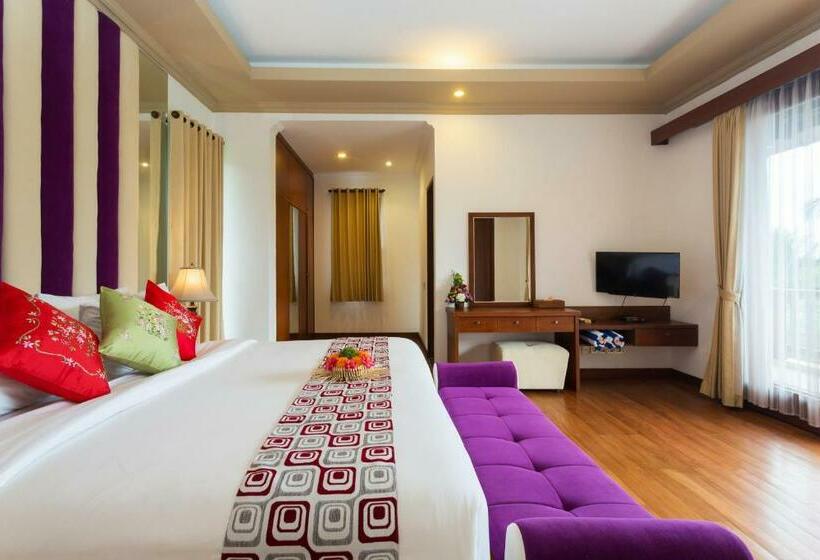 Номер Deluxe Кровать Кинг, Villa Sabasanti Gianyar