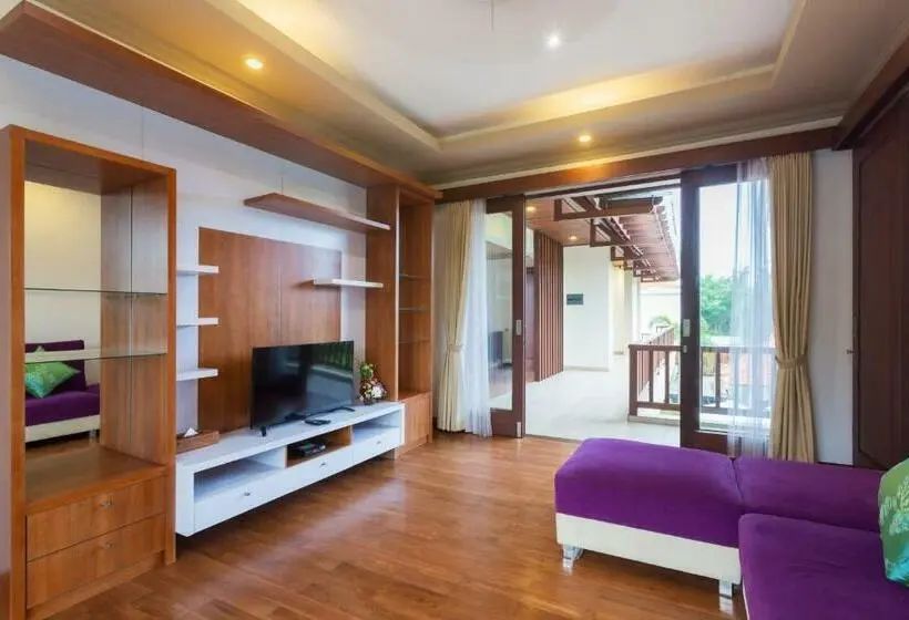Perhesviitti, Villa Sabasanti Gianyar