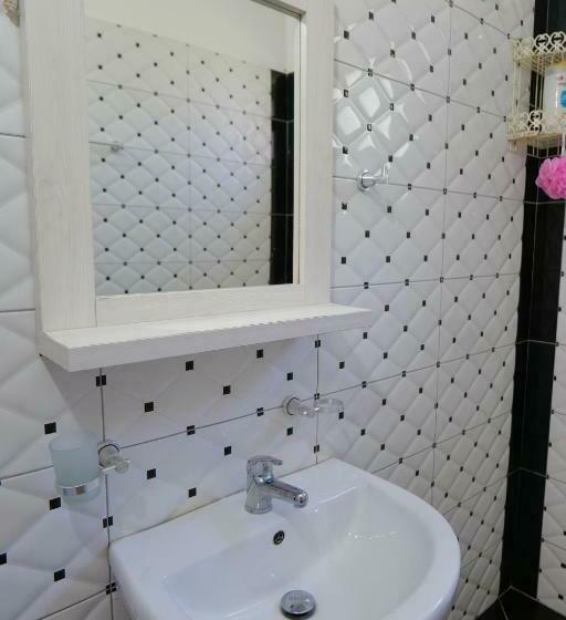 חדר משפחתי, Panorama Piqeras