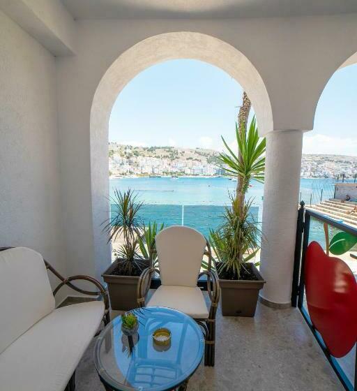 جناح سوبيريور, Adam & Eve Suites