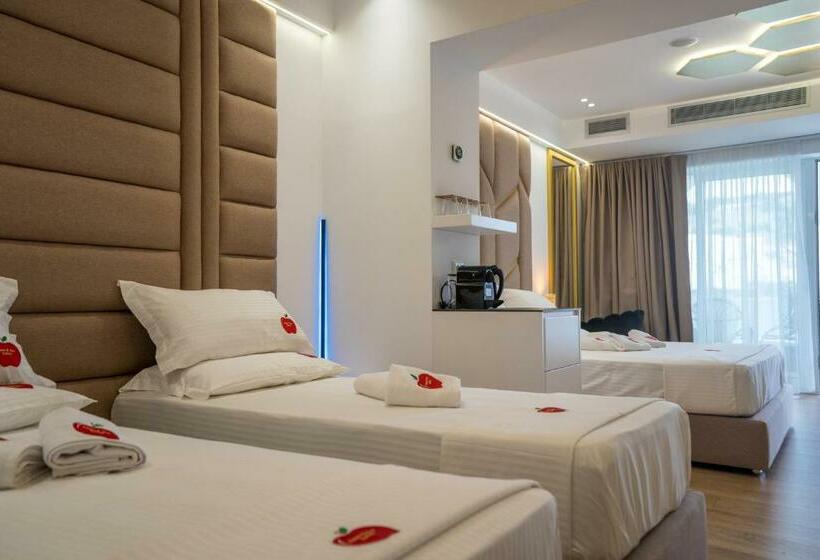 جناح سوبيريور, Adam & Eve Suites