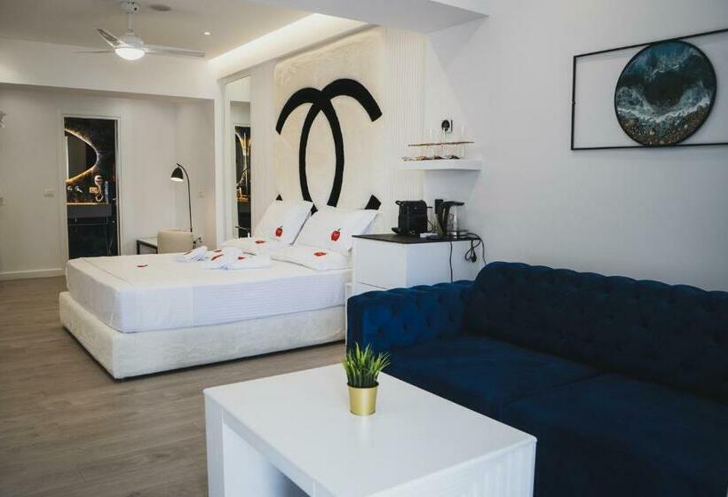 جناح ديلوكس, Adam & Eve Suites