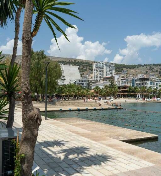 جناح ديلوكس, Adam & Eve Suites