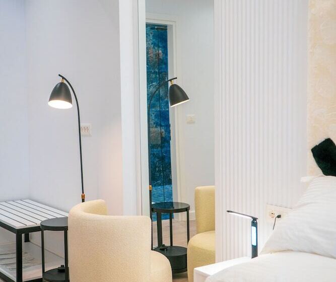 جناح ديلوكس, Adam & Eve Suites