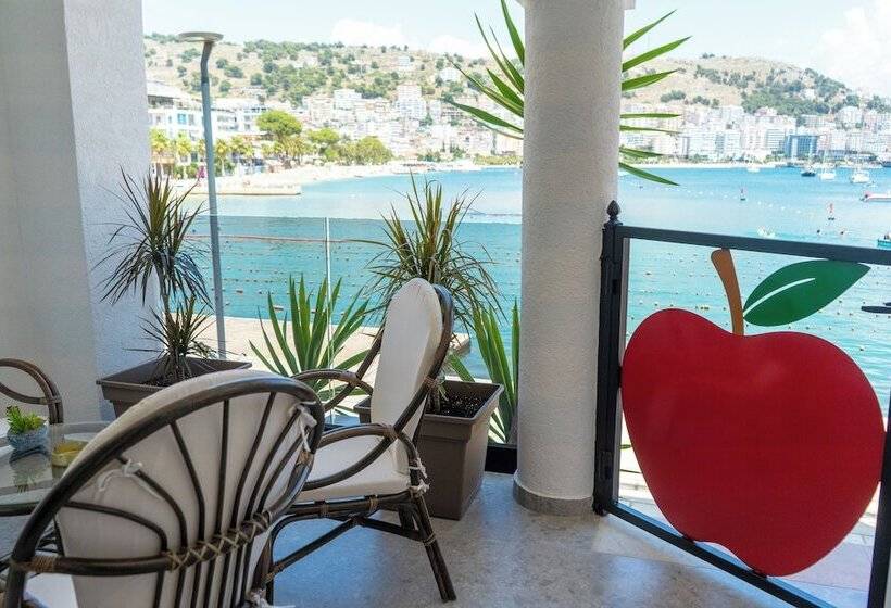 جناح سوبيريور, Adam & Eve Suites