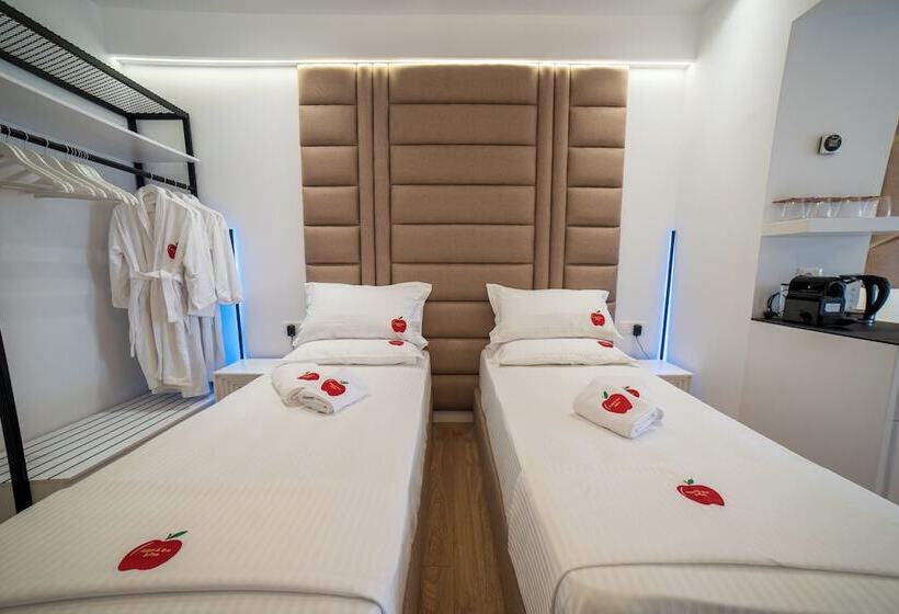 جناح سوبيريور, Adam & Eve Suites