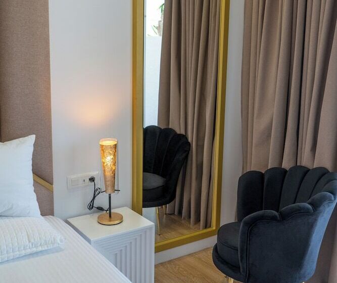 جناح سوبيريور, Adam & Eve Suites