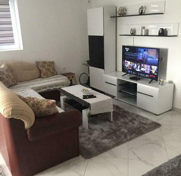 آپارتمان لوکس 1 خوابه, Planet Rooms