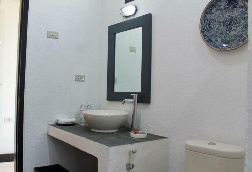 디럭스 방갈로, Suak Sumatera Resort